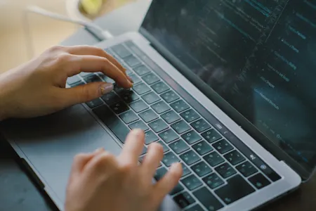 リスティング広告を独学する方法6選！注意点や実践スキルを学ぶ方法も紹介